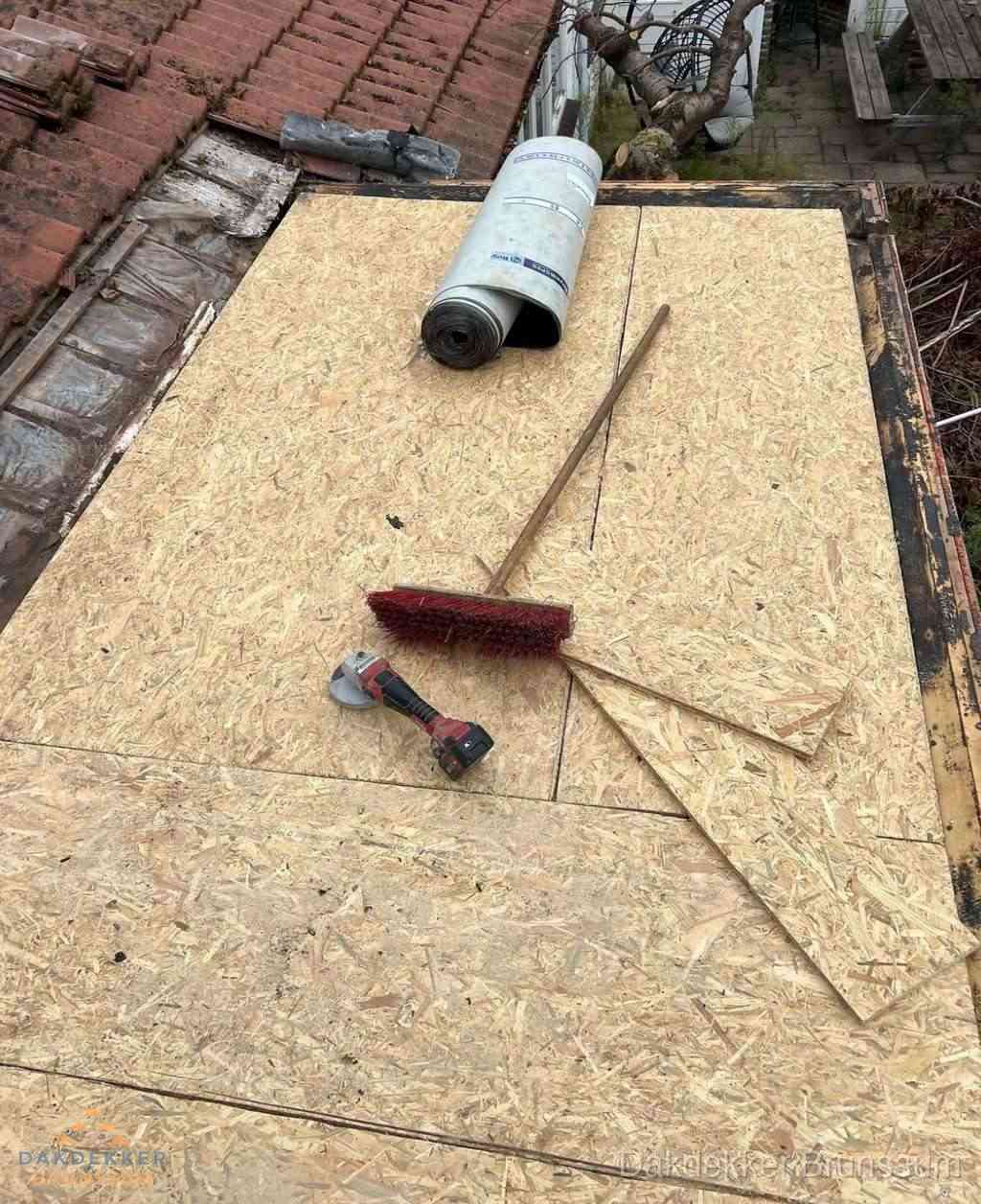 Dakrenovatie afgerond met nieuwe bitumen dakbedekking in Brunssum