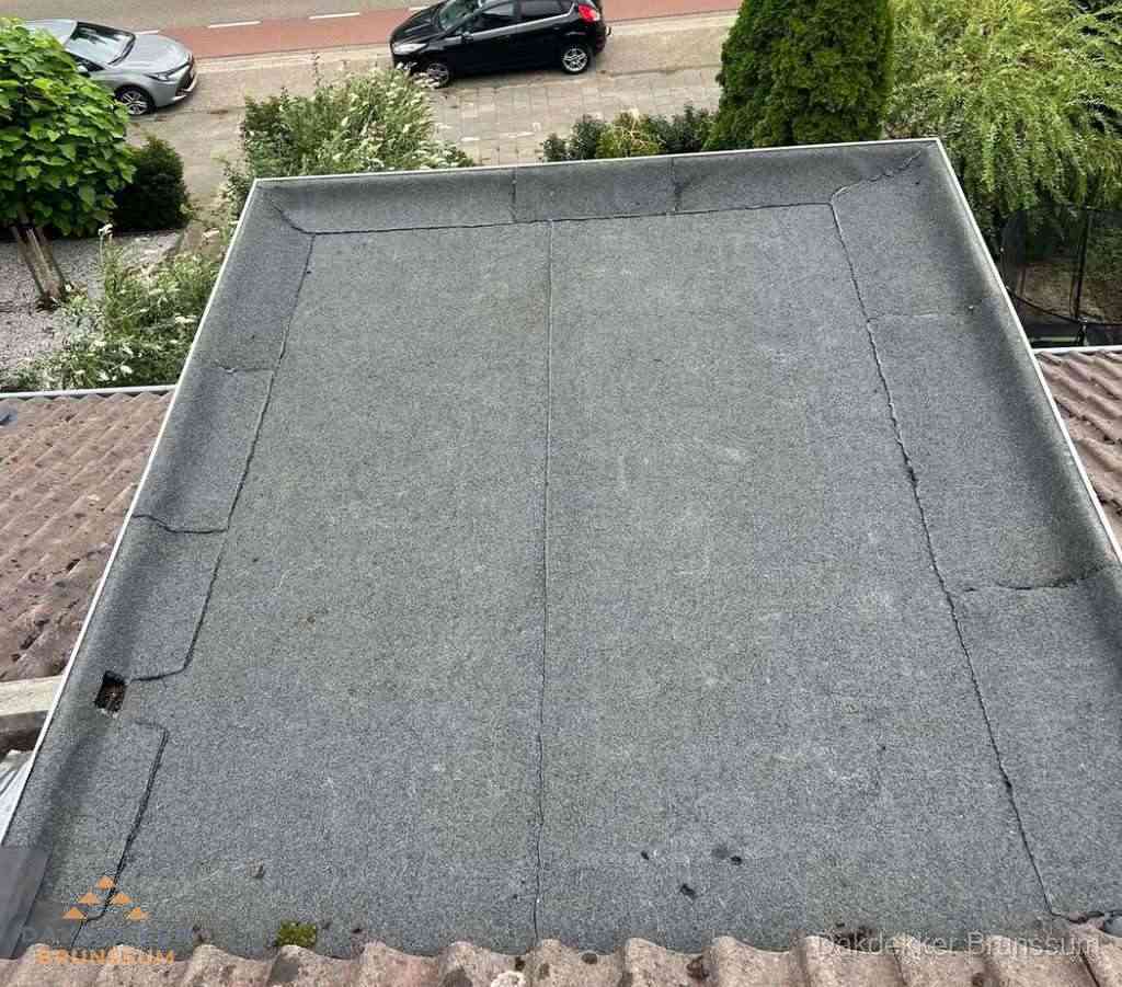 Dakbedekking schuur met bitumen in Brunssum